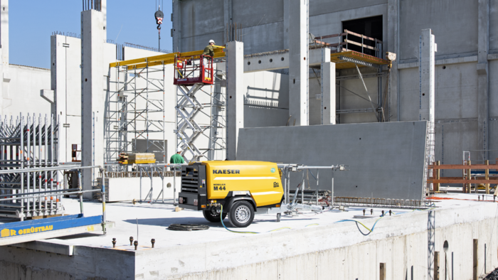 MOBILAIR M44 utilizat pe șantier.