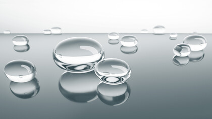 Acoperirea cu ceară protejează împotriva apei sărate prin efectul lotus.